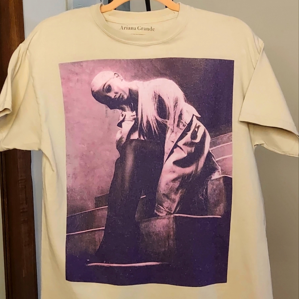 Ariana Grande Sweetener Tour Tee